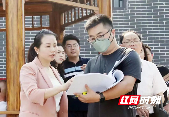 北湖区委常委、区纪委书记、区监委主任钟镕宇到鲁塘镇陂副村调研清廉乡村建设.marked.png