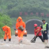 湖南省公路事务中心赴张家界、常德抢险救灾 恢复通行普通公路433处