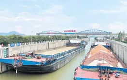 湘江长沙枢纽一线船闸“大保养”