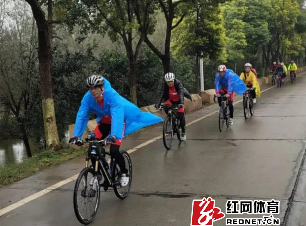 第十三届环湘赛启航 25位自行车达人将用14天骑行完湖南