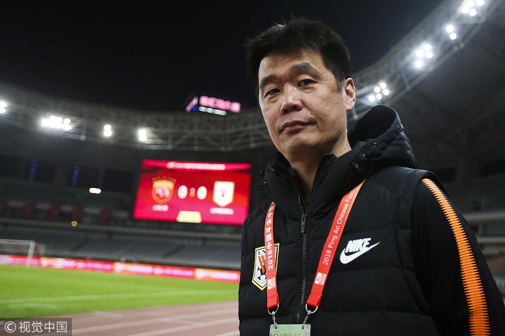 图/视觉中国由于全球疫情形势依然严峻,使得部分球队在外援和外籍主帅