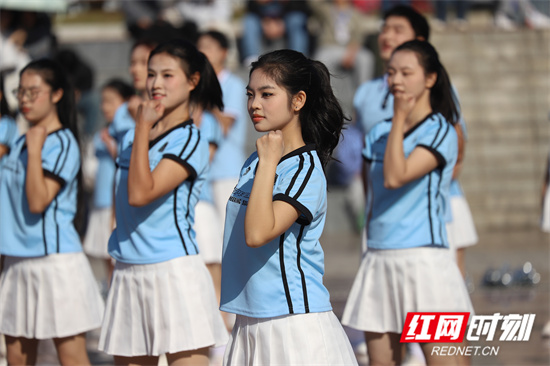 张悦 (49).jpg 张悦 (49).jpg