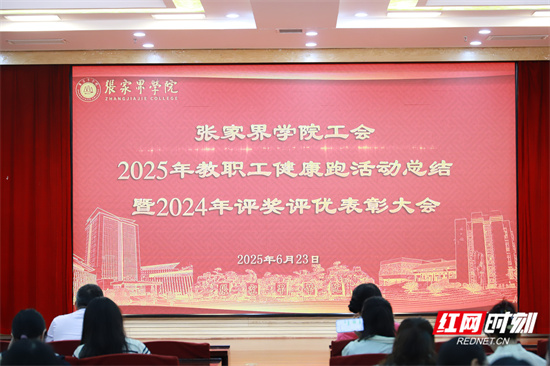 徐雅轩 (2).jpg