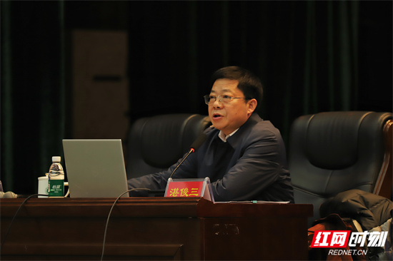 谌俊三对于民办高校发展规划分享经验 黄显惠摄.jpg 谌俊三对于民办高校发展规划分享经验 黄显惠摄.jpg