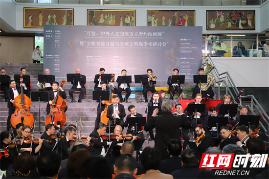 交响乐演出 陈小丫摄.jpg 交响乐演出 陈小丫摄.jpg