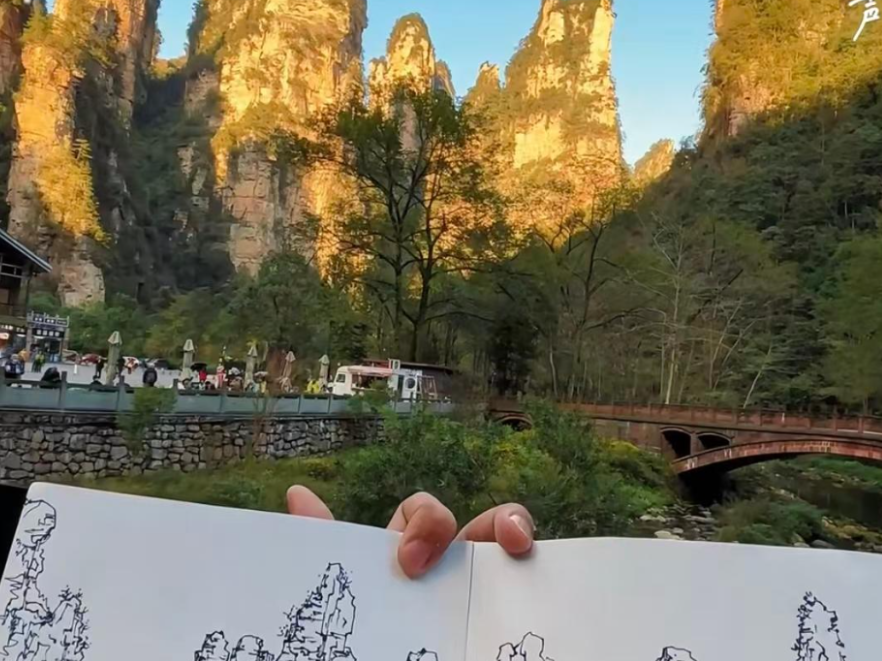 博主巧手绘就张家界奇峰,创意视频引网友连连称赞