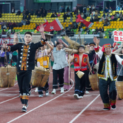长征精神薪火相传——中国工农红军第二方面军军旗亮相张家界湘超赛场