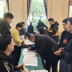 【聚焦两会】出席慈利县第十八届人民代表大会第六次会议的人大代表报到