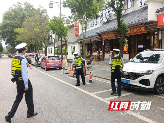 武陵源区: 交警重拳出击  精准打击“鸠占鹊巢”