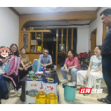 情暖童心 共庆佳节——国家税务总局张家界市税务局双节前夕走访慰问困难儿童家庭