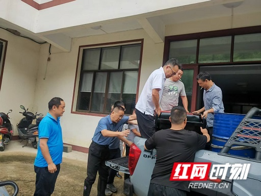 武陵源区索溪峪街道联手为山区断电农户解燃眉之急