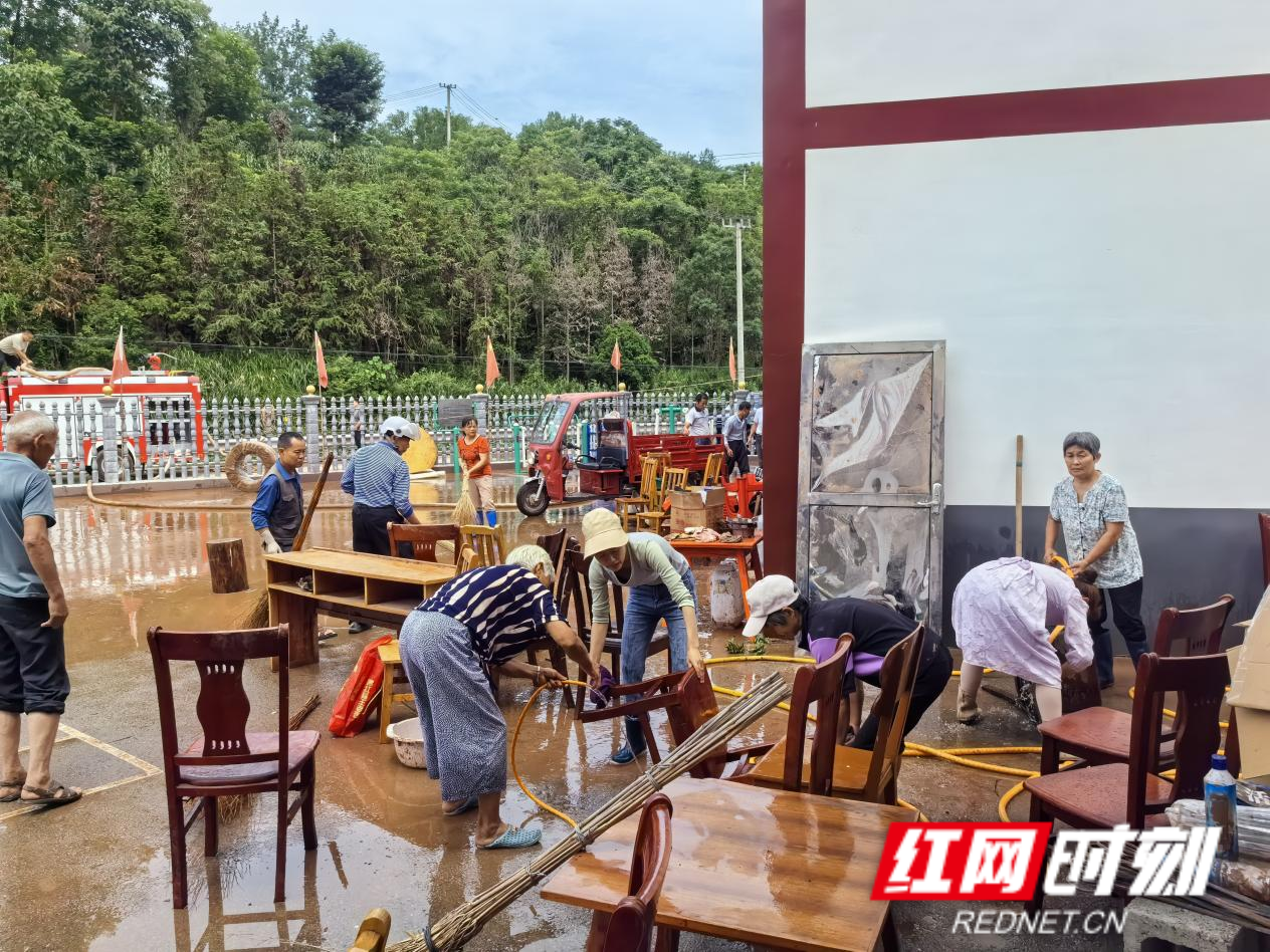 筑牢“汛”防线｜慈利县东岳观镇：用心用情架好党群温暖悠长的“连心桥”