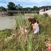 慈利县通津铺镇：800名党员 为“清河净滩”齐发力