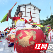 慈利县杨柳铺乡：鼓韵激荡奏响乡村文明新乐章