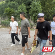 民族之花绽桑植｜民族团结一家亲 回民商户暖心慰问竹叶坪乡