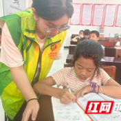 慈利县三官寺土家族乡：“三位一体”放手托  教育服务新探索