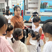 张家界科普大篷车“下乡进村” 点燃乡村娃的科技梦