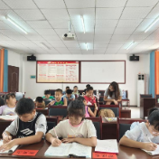 永定区桥头乡：暑期爱心呵护 传递民生温度