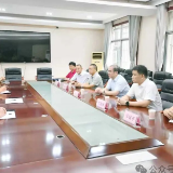 刘革安开展教师节走访慰问活动向全市教育工作者致以节日问候