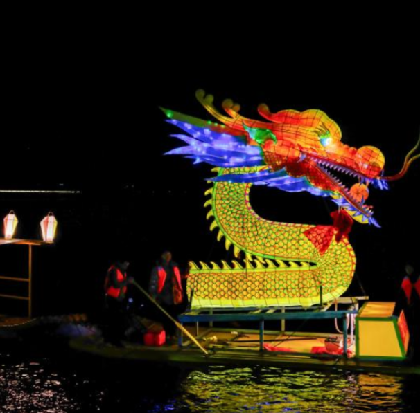 慈利:水上盛景迎新年 千年技艺绽新彩