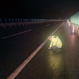 以雪为令 昼夜坚守 张家界高速全力筑牢冰雪防线