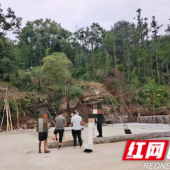 慈利县二坊坪镇：铁腕治违焕新颜 绘就乡村善治新画卷