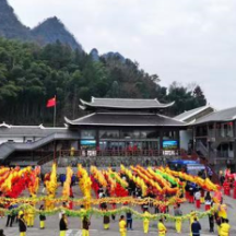 春节游张家界|雨水润峰林 民俗闹新春——武陵源文旅市场持续升温