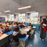 张家界市科协开展“高铁改变生活”科普宣传主题活动