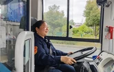 游客特意拨打12345 就为表扬这位张家界公交女司机
