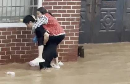桑植县空壳树乡：闻“汛”而动战风雨 党员干部显担当