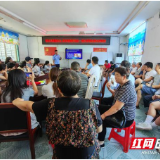 慈利县太坪社区:三联四建聚合力 警社联建开展精准反诈宣讲
