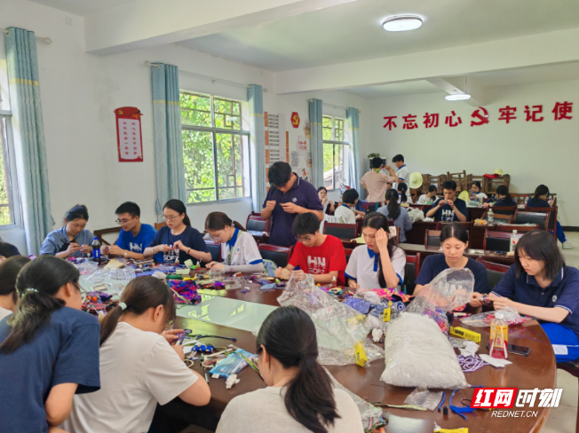 湖南师范大学附属中学师生赴张家界市王家坪镇开展乡村实践活动