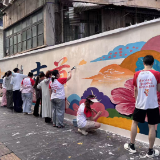一墙一风景 一笔一故事——吉首大学美术学院专业实践团把论文写在街巷里