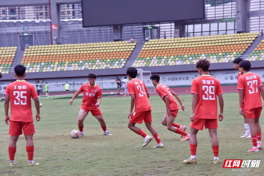 _DSC0688训练(红网张潘 拍摄)_副本.jpg _DSC0688训练(红网张潘 拍摄)_副本.jpg