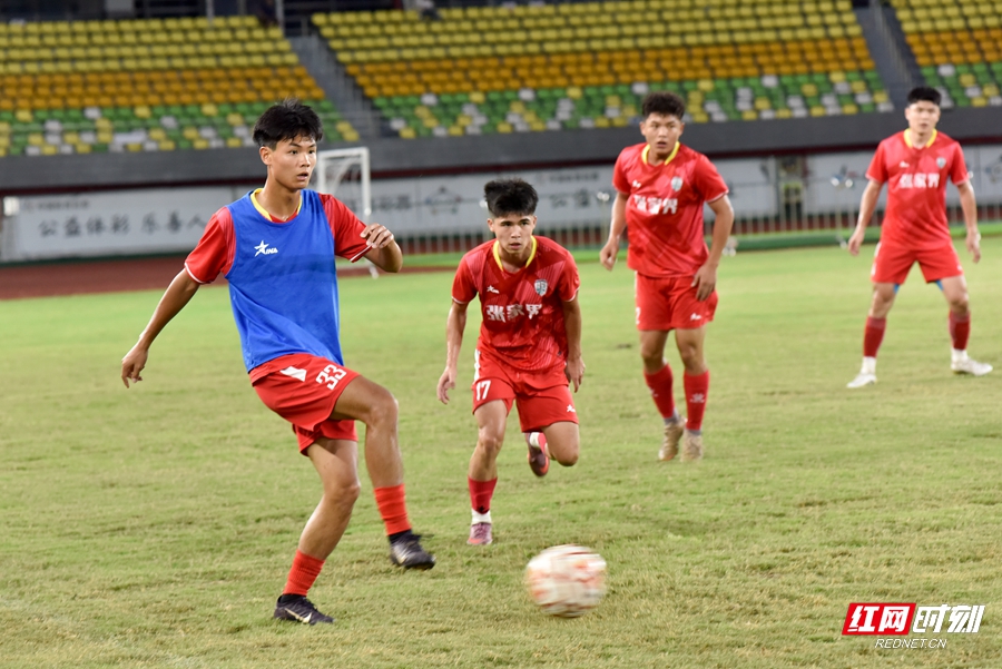 _DSC0772训练(红网张潘 拍摄)_副本.jpg _DSC0772训练(红网张潘 拍摄)_副本.jpg