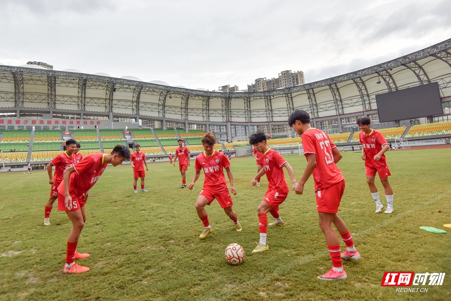 _DSC0683训练(红网张潘 拍摄)_副本.jpg _DSC0683训练(红网张潘 拍摄)_副本.jpg