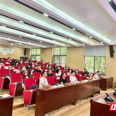 张家界：国培课堂传声韵 以诵为桥传承母语文脉