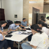 金融服务进校园 便民办卡暖学子——邮储银行张家界市营业部开展社保卡集中办理活动