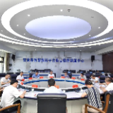 贺辉调研群众身边不正之风和腐败问题集中整治工作