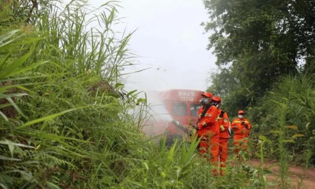 由于云南目前采取的防控措施到位,防治成效初步显现,灾害处于可控范围内。 由于云南目前采取的防控措施到位,防治成效初步显现,灾害处于可控范围内。
