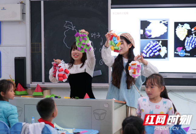 湖南工程学院学子赴九华科大和平小学开展美育志愿活动