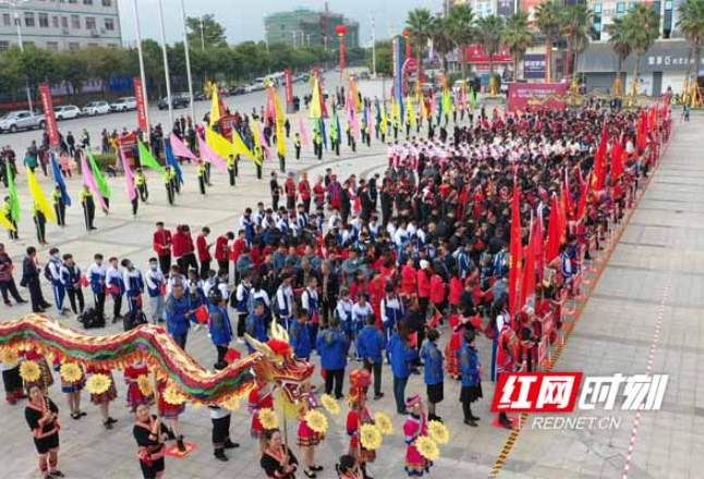 湖南首个县级少数民族传统体育运动会在江华开幕