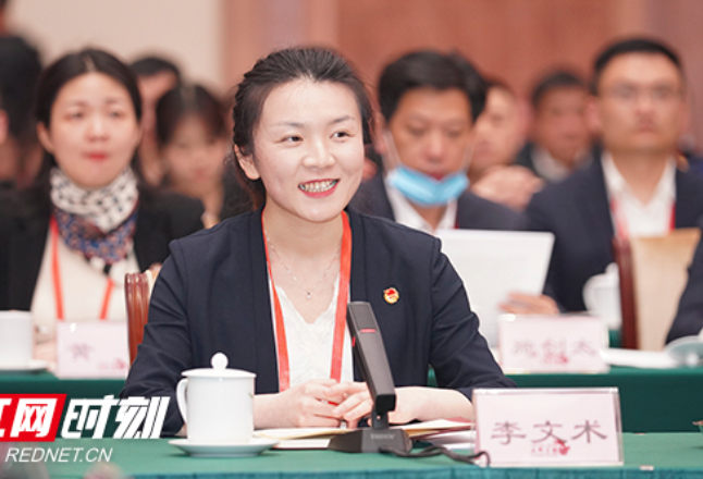 闪光的青春丨李文术：思政课如何人气爆棚 用生活语言讲理论
