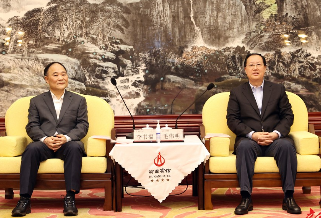 吉利新能源新SUV项目落户湖南 毛伟明李书福出席并见证签约