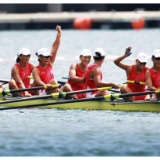 中国队获得东京奥运会赛艇女子八人单桨有舵手铜牌