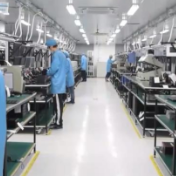 市场主体活力增强 中国经济稳健发展