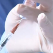 新闻观察：有针对性再研判 精准防控奥密克戎