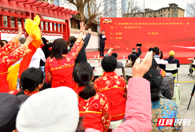 长沙：小家温馨促大家和谐 邻里节宣讲“家风、家训、家教”