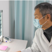 总书记和代表委员的故事｜“每一次救治，都想起总书记说的‘生命至上’”
