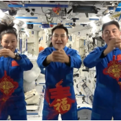 神十三返回重磅微视频｜致敬航天员！他们为什么是英雄？